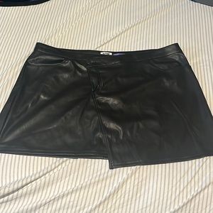 Black leather skirt size 16